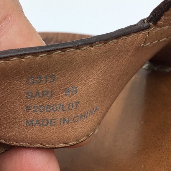 Coach Gold Sari Metallic Flowers Leather Sandals Size 8 - Picture 13 of 14